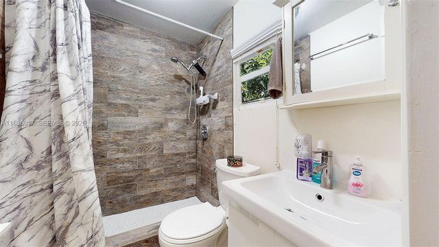18475 SW 204th Street, Miami, FL 33187