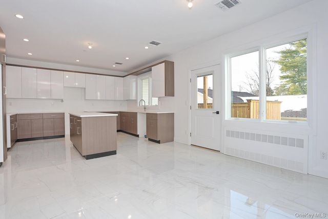 4 Howard Drive 213, Spring Valley, NY 10977
