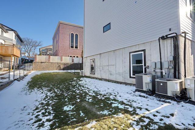 4 Howard Drive 213, Spring Valley, NY 10977