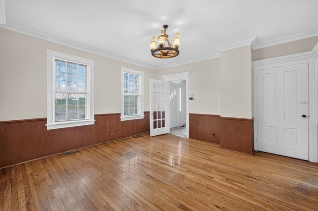 30W722 Smith Road, Wayne, IL 60184
