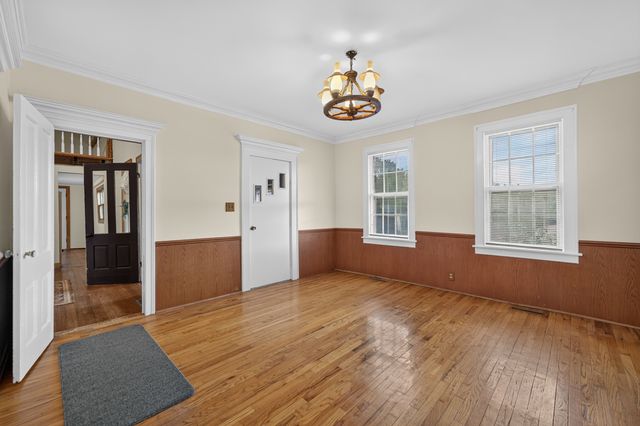30W722 Smith Road, Wayne, IL 60184
