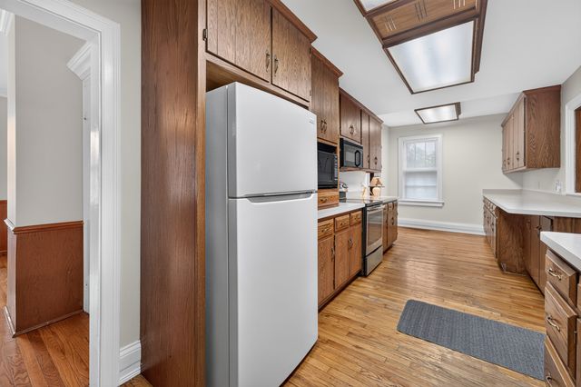 30W722 Smith Road, Wayne, IL 60184