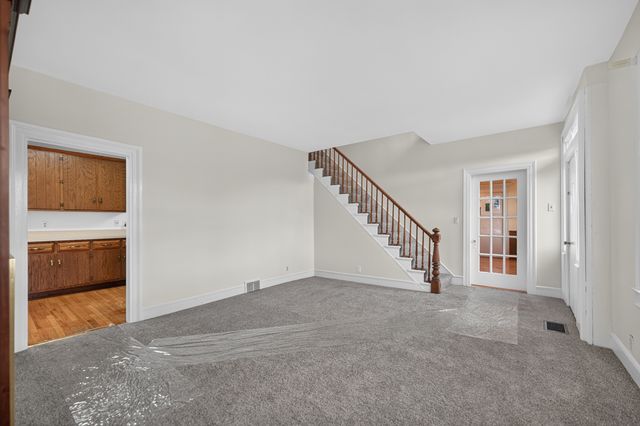 30W722 Smith Road, Wayne, IL 60184