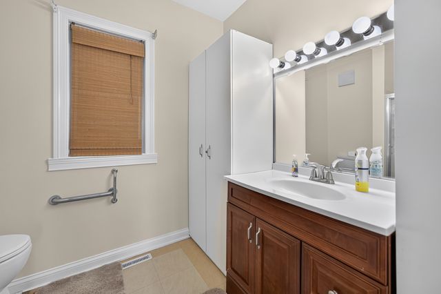 30W722 Smith Road, Wayne, IL 60184