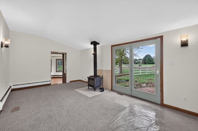 30W722 Smith Road, Wayne, IL 60184