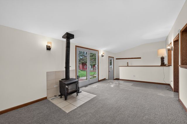 30W722 Smith Road, Wayne, IL 60184