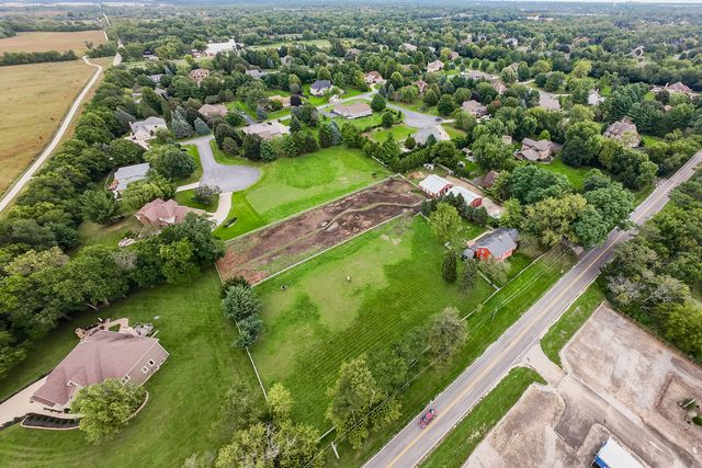 30W722 Smith Road, Wayne, IL 60184