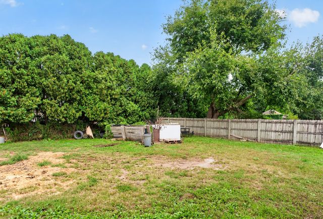 30W722 Smith Road, Wayne, IL 60184