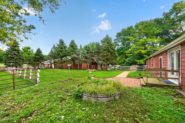 30W722 Smith Road, Wayne, IL 60184