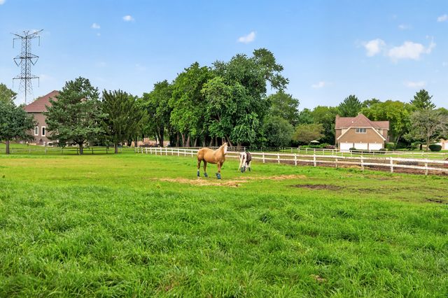 30W722 Smith Road, Wayne, IL 60184