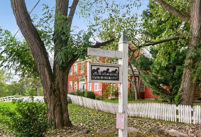 30W722 Smith Road, Wayne, IL 60184
