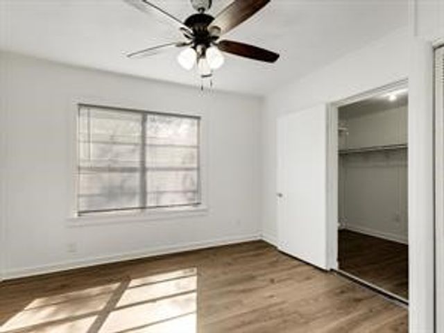 519 Sunnyside Avenue, Cockrell Hill, TX 75211