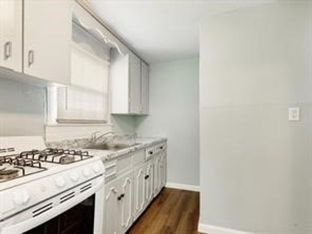 519 Sunnyside Avenue, Cockrell Hill, TX 75211