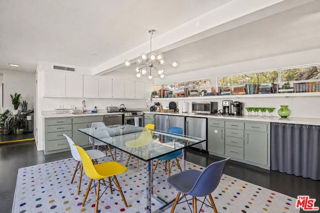 2499 S Palm Canyon Drive, Palm Springs, CA 92264