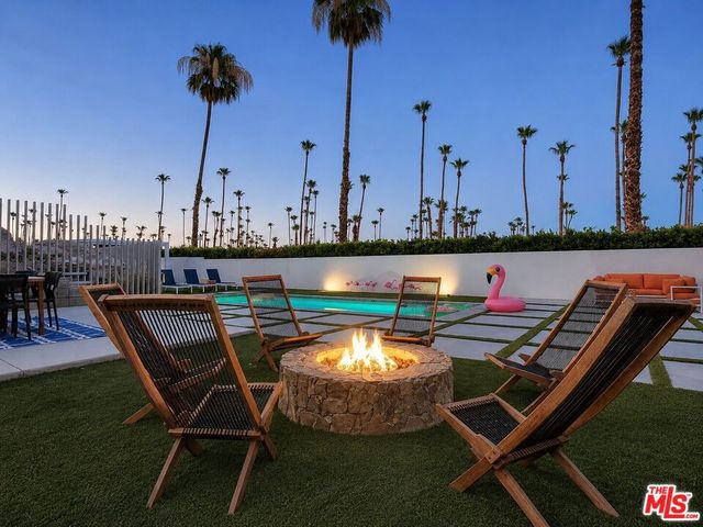2499 S Palm Canyon Drive, Palm Springs, CA 92264