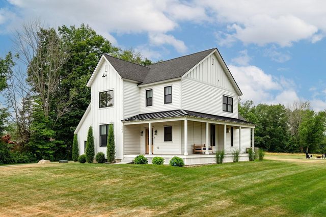 283 Middle Road, Dover, NH 03820