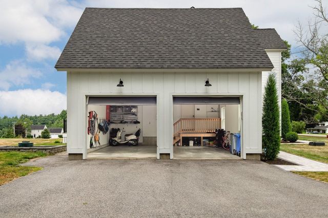 283 Middle Road, Dover, NH 03820