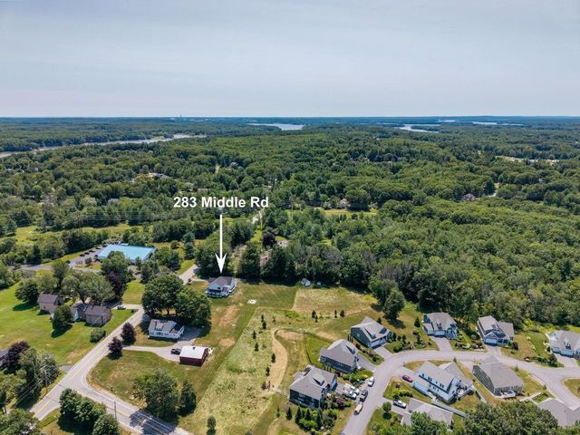 283 Middle Road, Dover, NH 03820