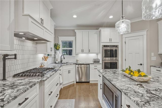 6290 Granbury Walk NW, Acworth, GA 30101