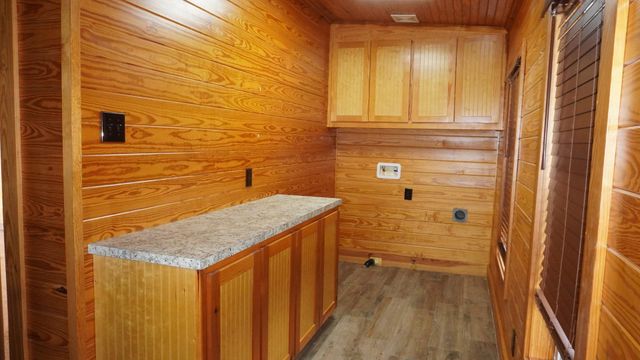902 Hidden Valley Drive, Houston, TX 77088