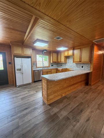 902 Hidden Valley Drive, Houston, TX 77088