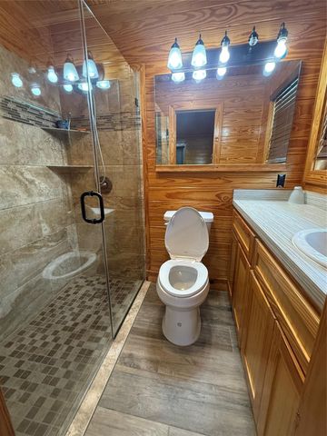 902 Hidden Valley Drive, Houston, TX 77088