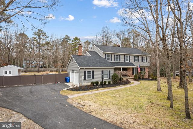 8 WETHERSFIELD DR, Medford, NJ 08055