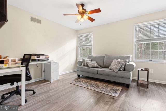 8 WETHERSFIELD DR, Medford, NJ 08055