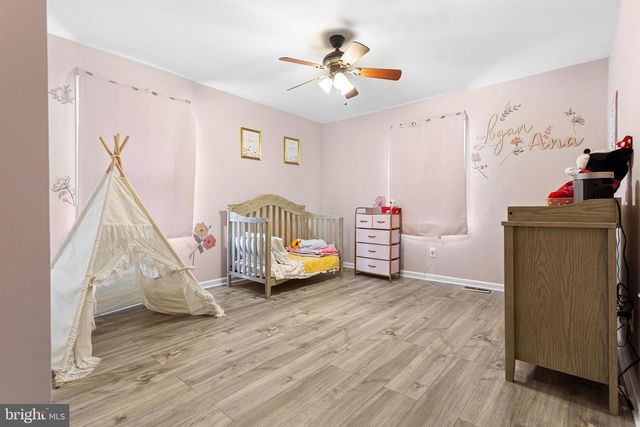 8 WETHERSFIELD DR, Medford, NJ 08055