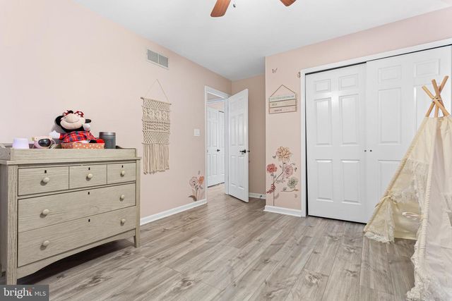 8 WETHERSFIELD DR, Medford, NJ 08055