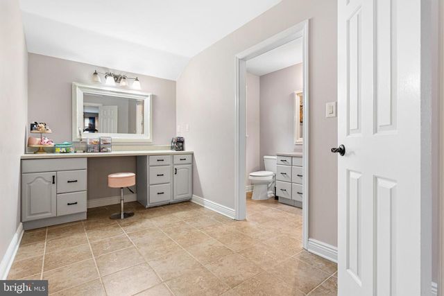 8 WETHERSFIELD DR, Medford, NJ 08055