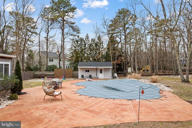 8 WETHERSFIELD DR, Medford, NJ 08055