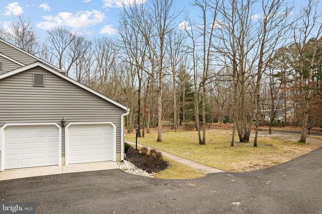 8 WETHERSFIELD DR, Medford, NJ 08055