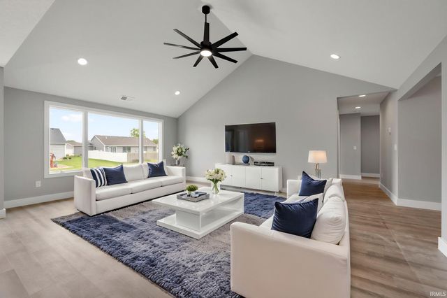 1308 Marsh Deer Run, Huntertown, IN 46748