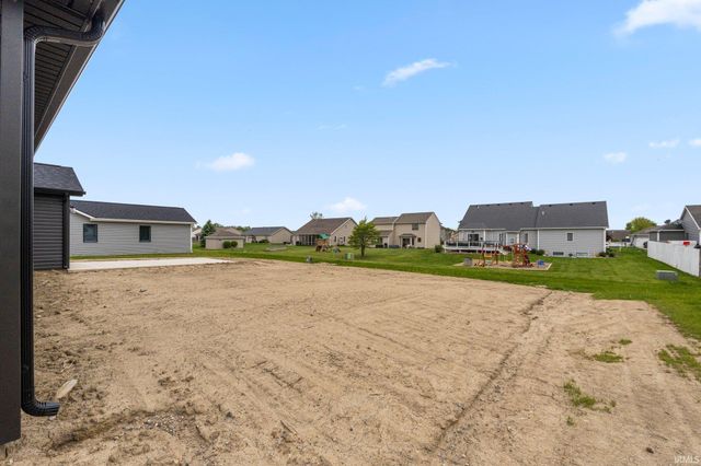1308 Marsh Deer Run, Huntertown, IN 46748