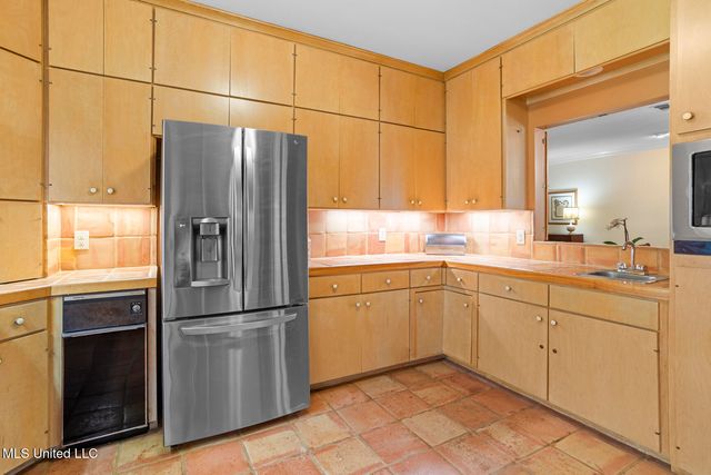 58 Saint Andrews Drive, Jackson, MS 39211