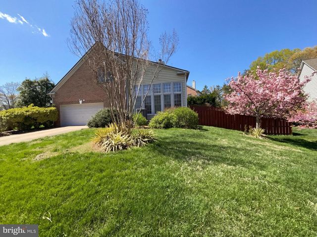 8396 WESTPOINTE DR, Fairfax Station, VA 22039