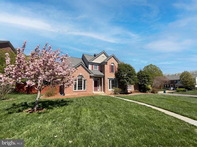 8396 WESTPOINTE DR, Fairfax Station, VA 22039