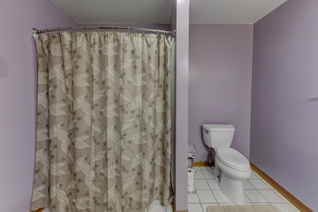 9235 Waymond Avenue 1, Highland, IN 46322