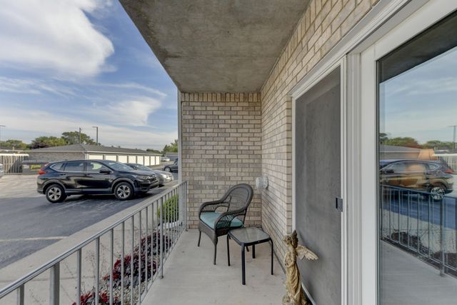 9235 Waymond Avenue 1, Highland, IN 46322