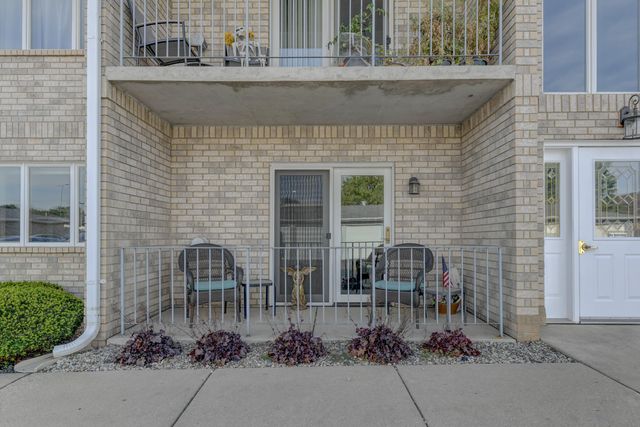 9235 Waymond Avenue 1, Highland, IN 46322