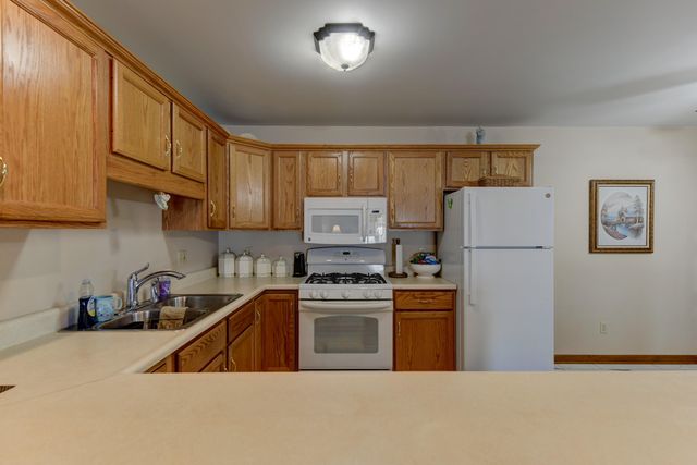 9235 Waymond Avenue 1, Highland, IN 46322