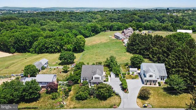 625 OWL HILL RD, Lititz, PA 17543