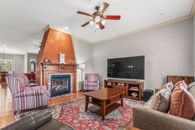 1409 N Wicklow Road, Nixa, MO 65714