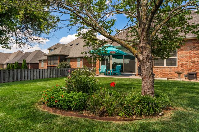 1409 N Wicklow Road, Nixa, MO 65714