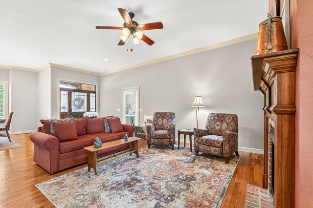1409 N Wicklow Road, Nixa, MO 65714