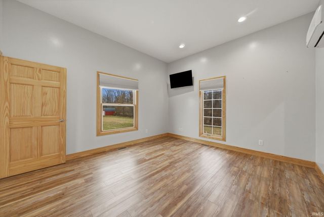 14722 W State Road 54, Linton, IN 47441