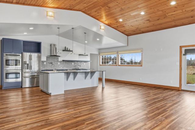 14722 W State Road 54, Linton, IN 47441