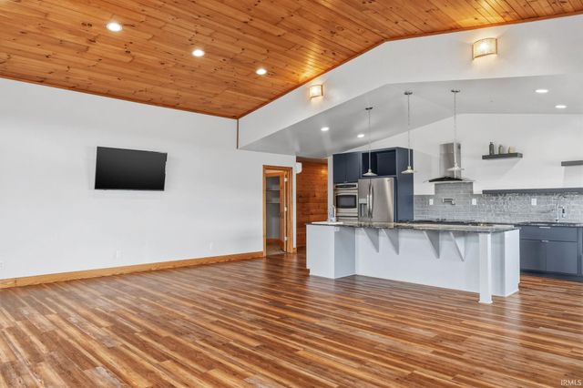 14722 W State Road 54, Linton, IN 47441