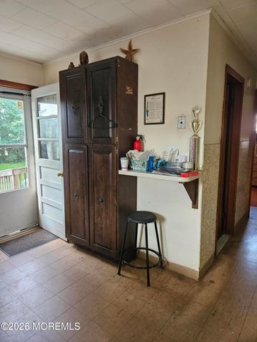 2411 6th Avenue, Toms River, NJ 08753